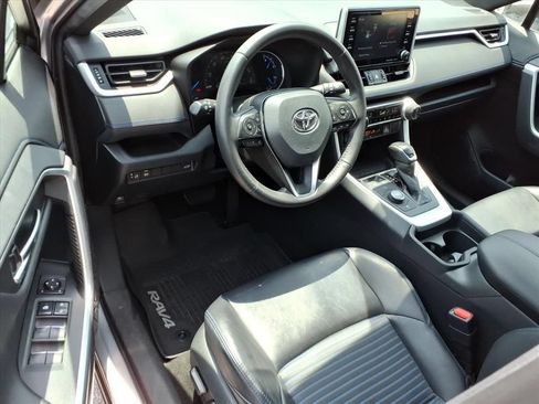 Used 2019 Toyota RAV4 XSE w/ Carpet Mat Package AWD/4WD image 18