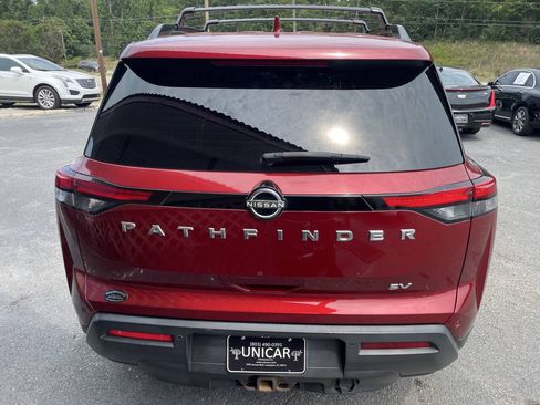 Used 2022 Nissan Pathfinder SV w/ SV Premium Package FWD image 5