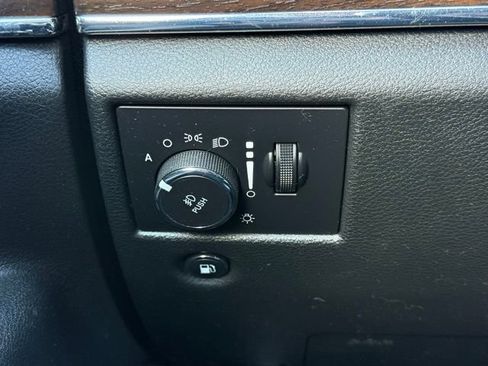 Used 2018 Jeep Grand Cherokee Limited AWD/4WD image 25