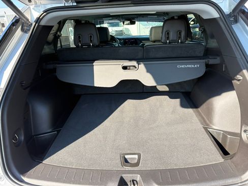Used 2020 Chevrolet Blazer LT FWD image 28