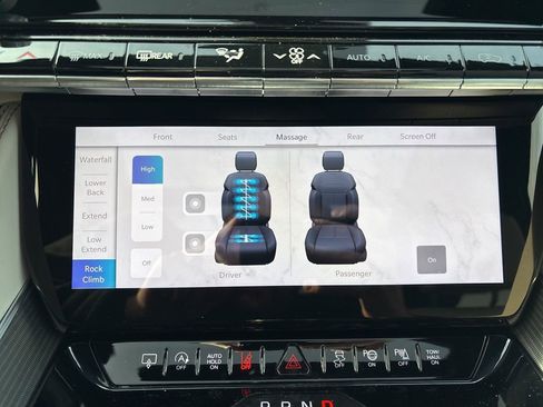 New 2026 Jeep Grand Wagoneer Summit AWD/4WD image 4