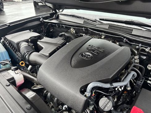 Used 2022 Toyota Tacoma SR w/ SX Package image 14