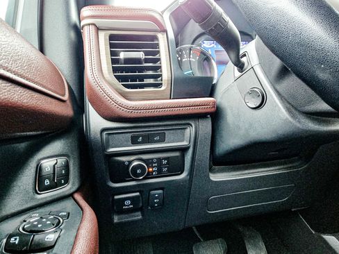 Used 2023 Ford Expedition Max Limited image 22