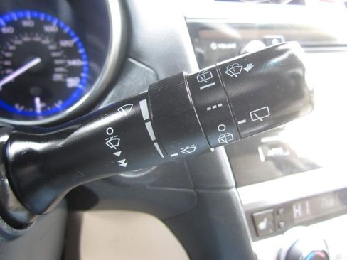 Used 2015 Subaru Outback 3.6R Limited image 36