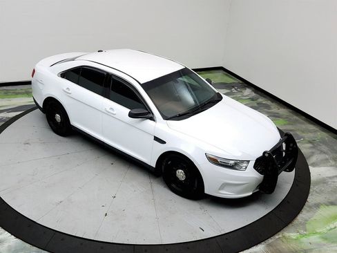 Used 2018 Ford Taurus Police Interceptor AWD image 28
