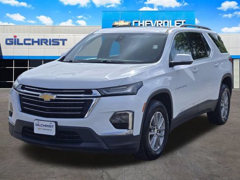 Used 2024 Chevrolet Traverse LT FWD image 3