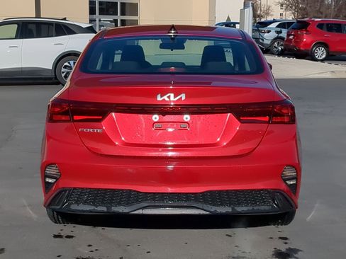 Used 2023 Kia Forte LXS w/ LXS Technology Package image 5