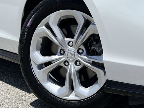 Used 2024 Honda Accord Sport image 27