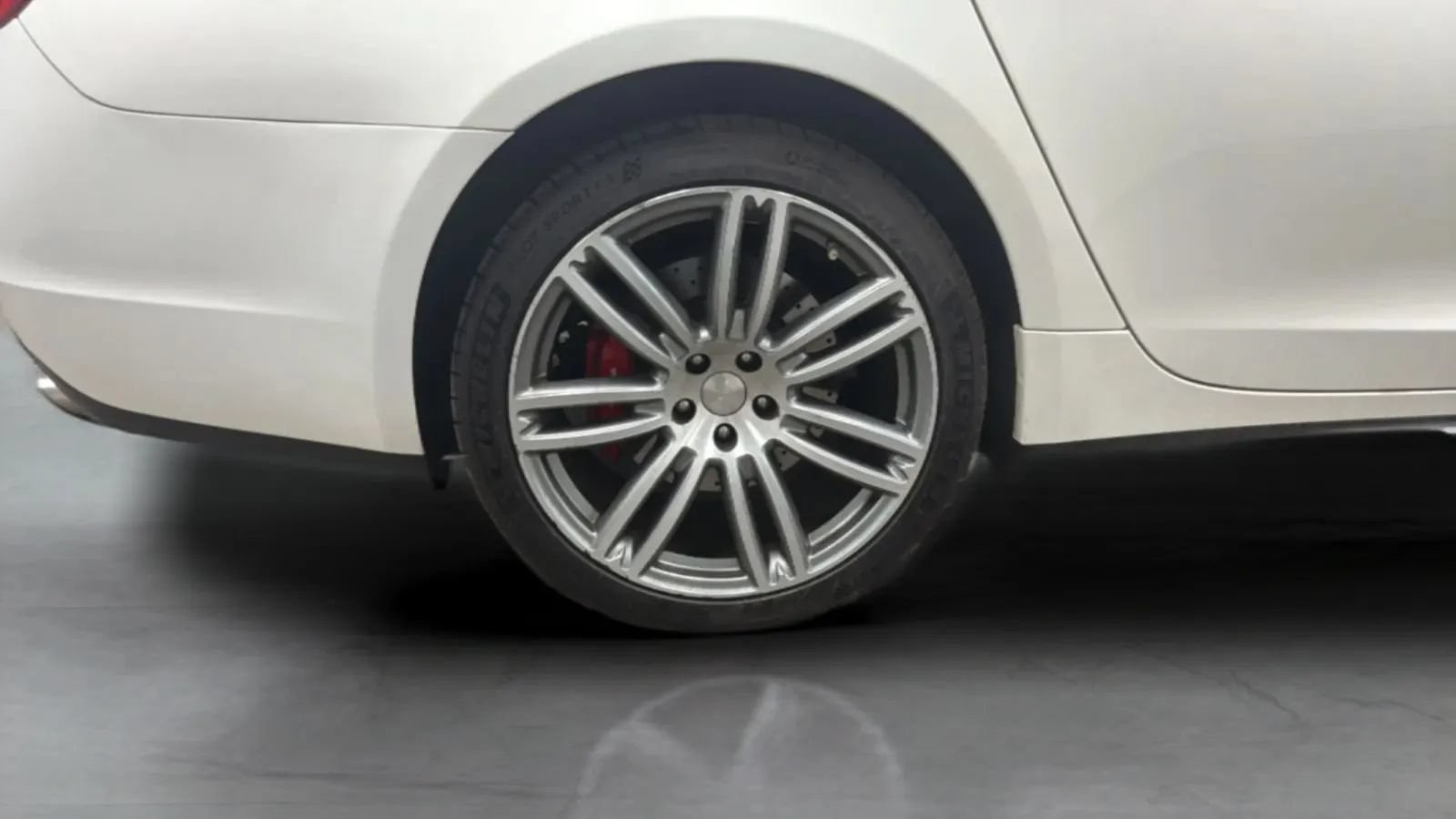 Used 2015 Maserati Quattroporte S Q4 AWD/4WD image 26
