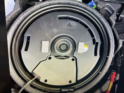 Used 2021 Audi Q5 Premium image 25