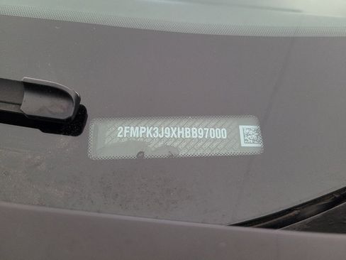 Used 2017 Ford Edge SEL w/ Equipment Group 201A FWD image 33