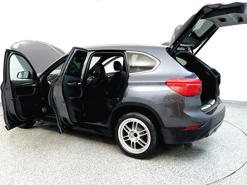 Used 2018 BMW X1 sDrive28i w/ Convenience Package FWD image 11