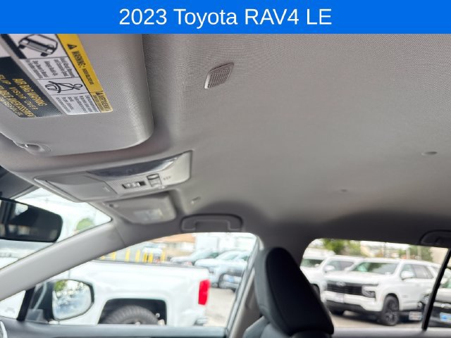 Used 2023 Toyota RAV4 LE AWD/4WD image 20
