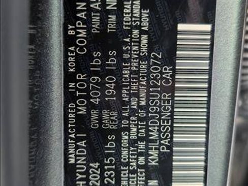 Used 2025 Hyundai Elantra SEL FWD image 30