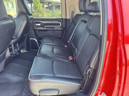 Used 2022 RAM 2500 Laramie w/ Chrome Appearance Group AWD/4WD image 17