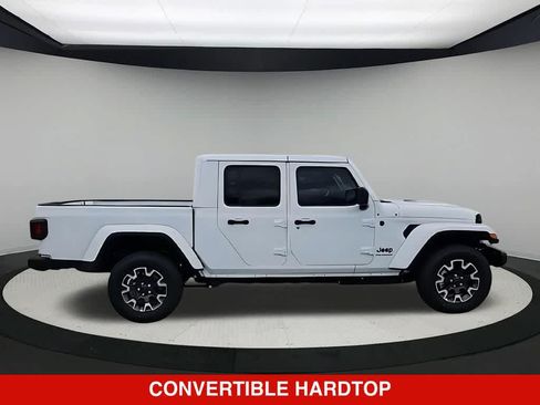 New 2026 Jeep Gladiator Sport AWD/4WD image 9