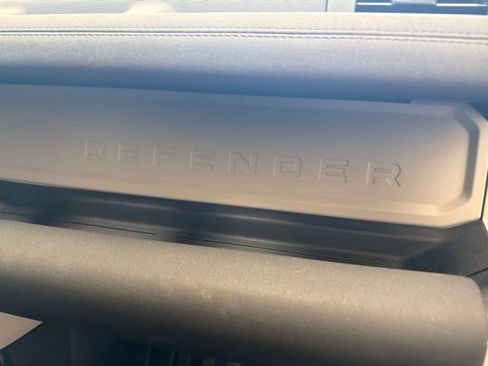 Used 2023 Land Rover Defender 110 S AWD/4WD image 7