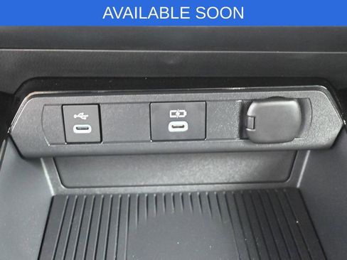 Used 2024 Toyota Prius LE AWD/4WD image 21