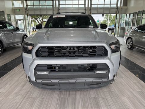 Used 2025 Toyota 4Runner TRD Off-Road AWD/4WD image 2