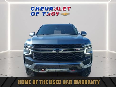 Used 2021 Chevrolet Tahoe Z71 w/ Luxury Package AWD/4WD image 2