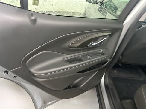 Used 2024 GMC Terrain SLE image 26