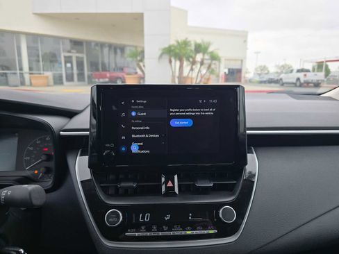 Used 2025 Toyota Corolla LE FWD image 28