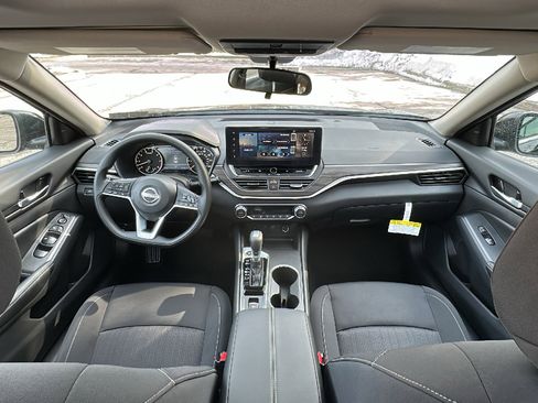 New 2025 Nissan Altima 2.5 SV w/ SV Special Edition Package image 16