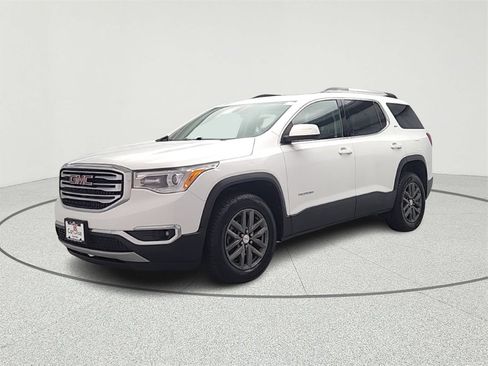 Used 2018 GMC Acadia SLT image 3