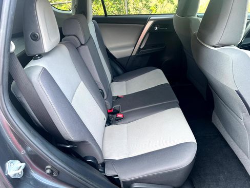 Used 2015 Toyota RAV4 XLE image 13