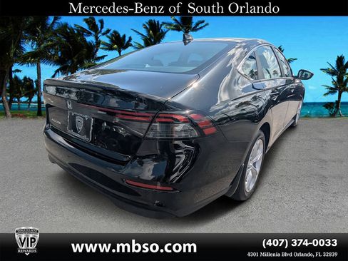 Used 2025 Honda Accord LX image 16