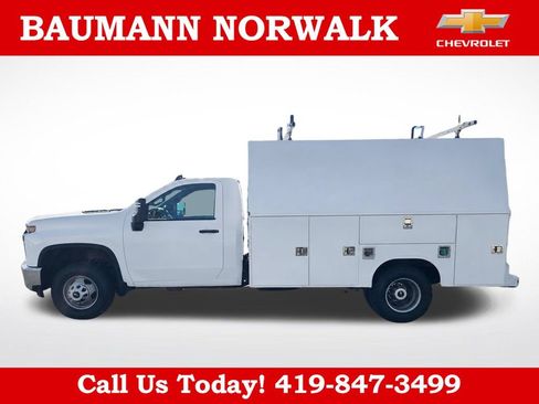 Used 2023 Chevrolet Silverado 3500 W/T w/ WT Convenience Package AWD/4WD image 2