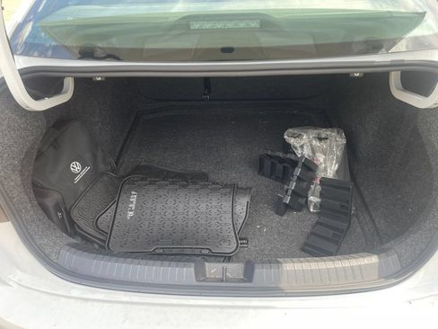 Used 2025 Volkswagen Jetta Sport FWD image 4