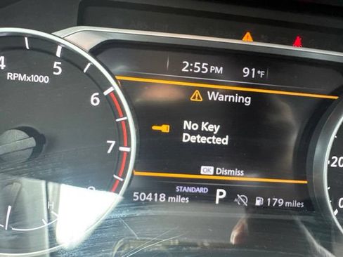 Used 2025 Nissan Rogue SV FWD image 13