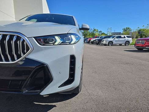 Certified 2024 BMW X6 xDrive40i w/ Premium Package AWD/4WD image 2