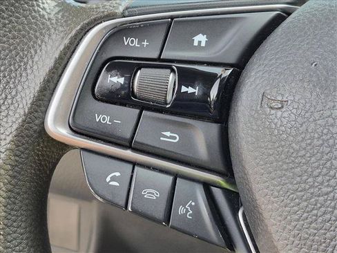Used 2019 Honda Accord EX image 9