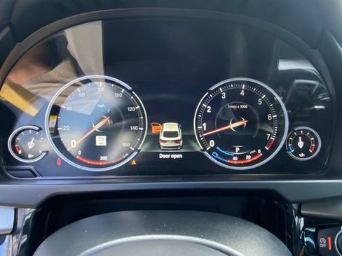 Used 2019 BMW X6 sDrive35i w/ M Sport Package image 19