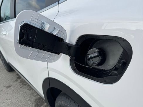 New 2026 Kia Sportage LX FWD image 8