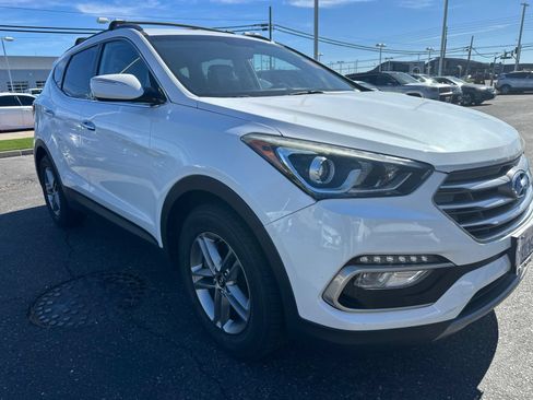 Used 2017 Hyundai Santa Fe Sport FWD image 9