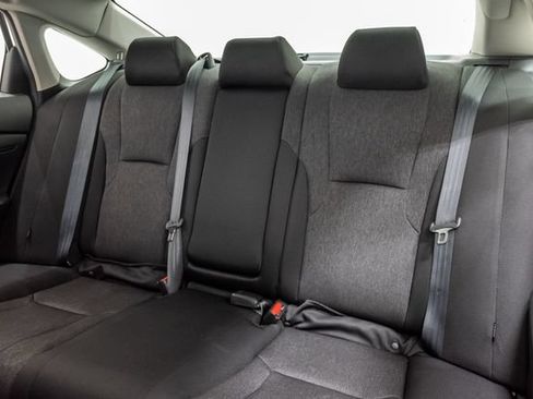Used 2025 Honda Accord SE image 18