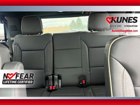 Used 2022 GMC Yukon SLT AWD/4WD image 45