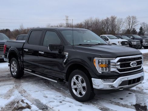 Certified 2021 Ford F150 XLT w/ Equipment Group 302A High image 10