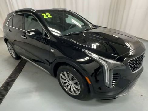 Used 2022 Cadillac XT4 Premium Luxury w/ Technology Package AWD/4WD image 2