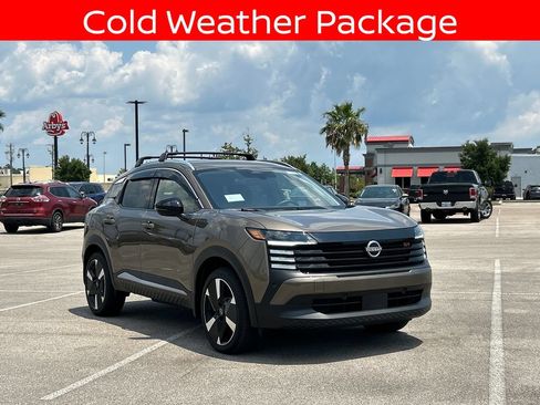 Certified 2026 Nissan Kicks SR w/ Cold Weather Package AWD/4WD image 9