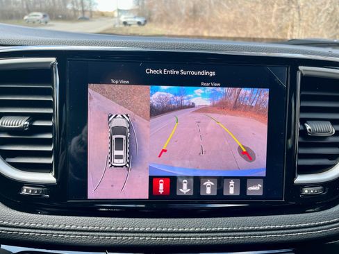 New 2026 Chrysler Pacifica Select w/ S Appearance Package FWD image 27