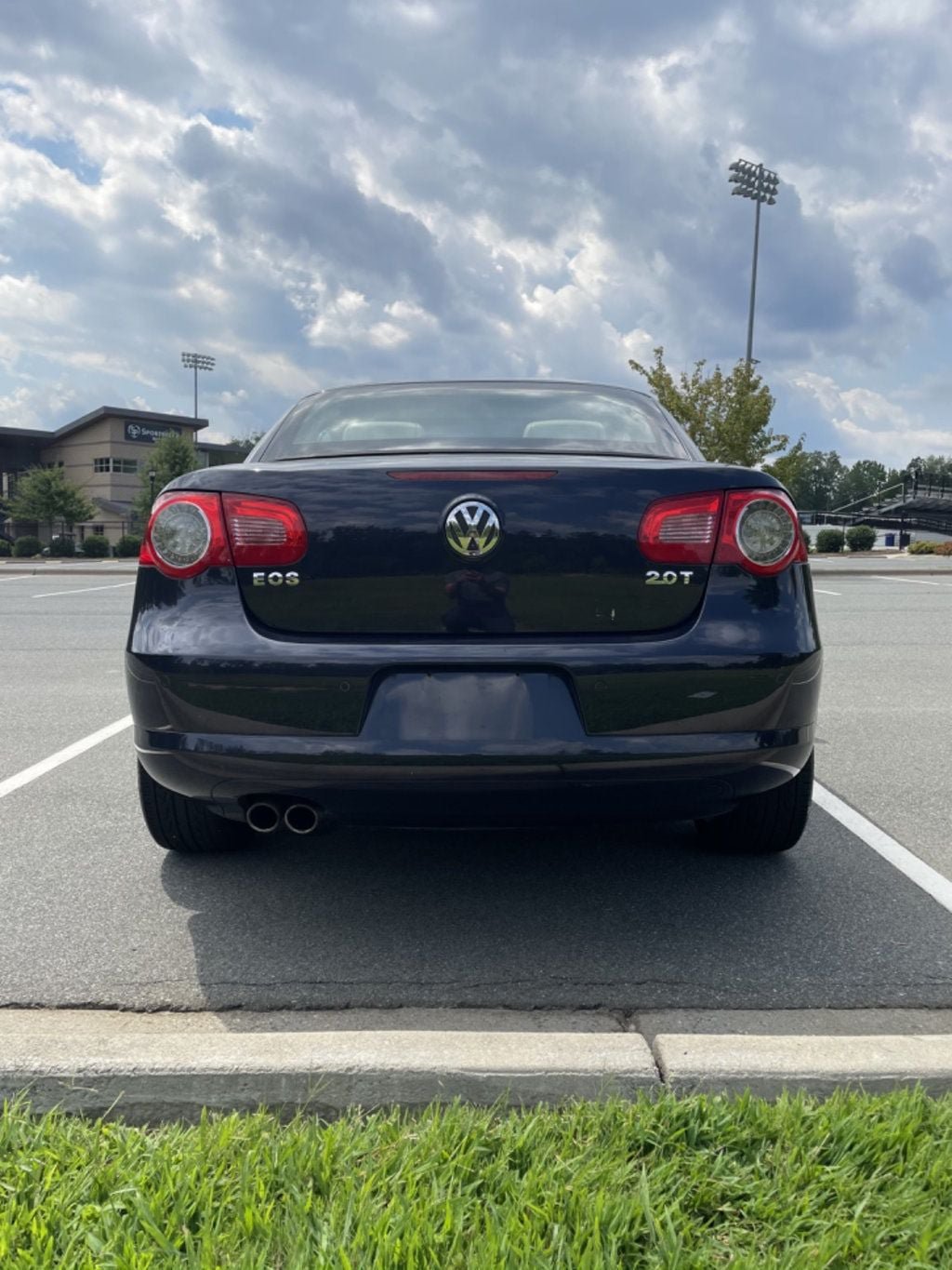 Used 2009 Volkswagen Eos Lux FWD image 20