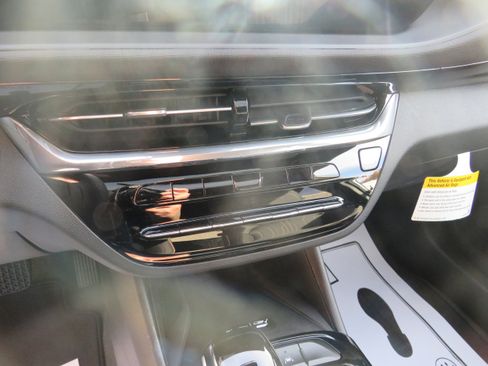 New 2026 Buick Envista Avenir image 14