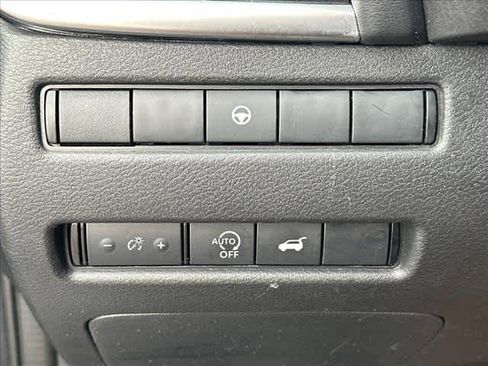 Certified 2025 Nissan Rogue SV w/ SV Premium Package FWD image 18