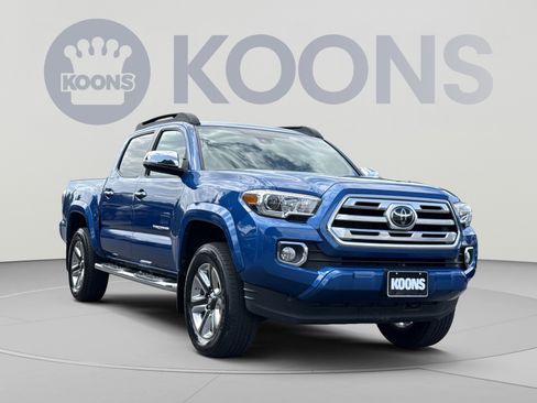 Used 2018 Toyota Tacoma Limited AWD/4WD image 10