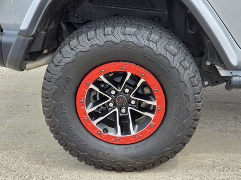 Used 2024 Jeep Wrangler Unlimited Rubicon AWD/4WD image 10