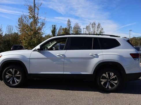 Certified 2026 Volkswagen Atlas SE AWD/4WD image 4
